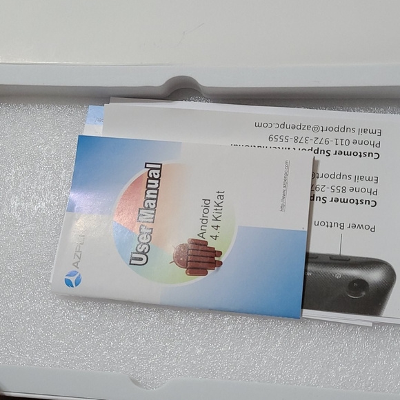 Android Tablet - Picture 1 of 5